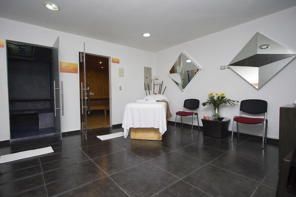 Zi One Luxury Hotel Pereira Ngoại thất bức ảnh