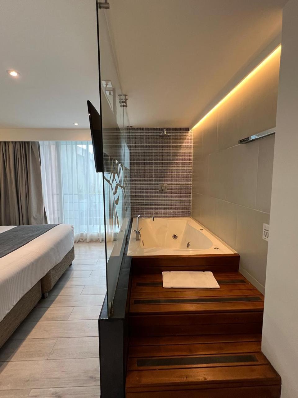 Zi One Luxury Hotel Pereira Ngoại thất bức ảnh