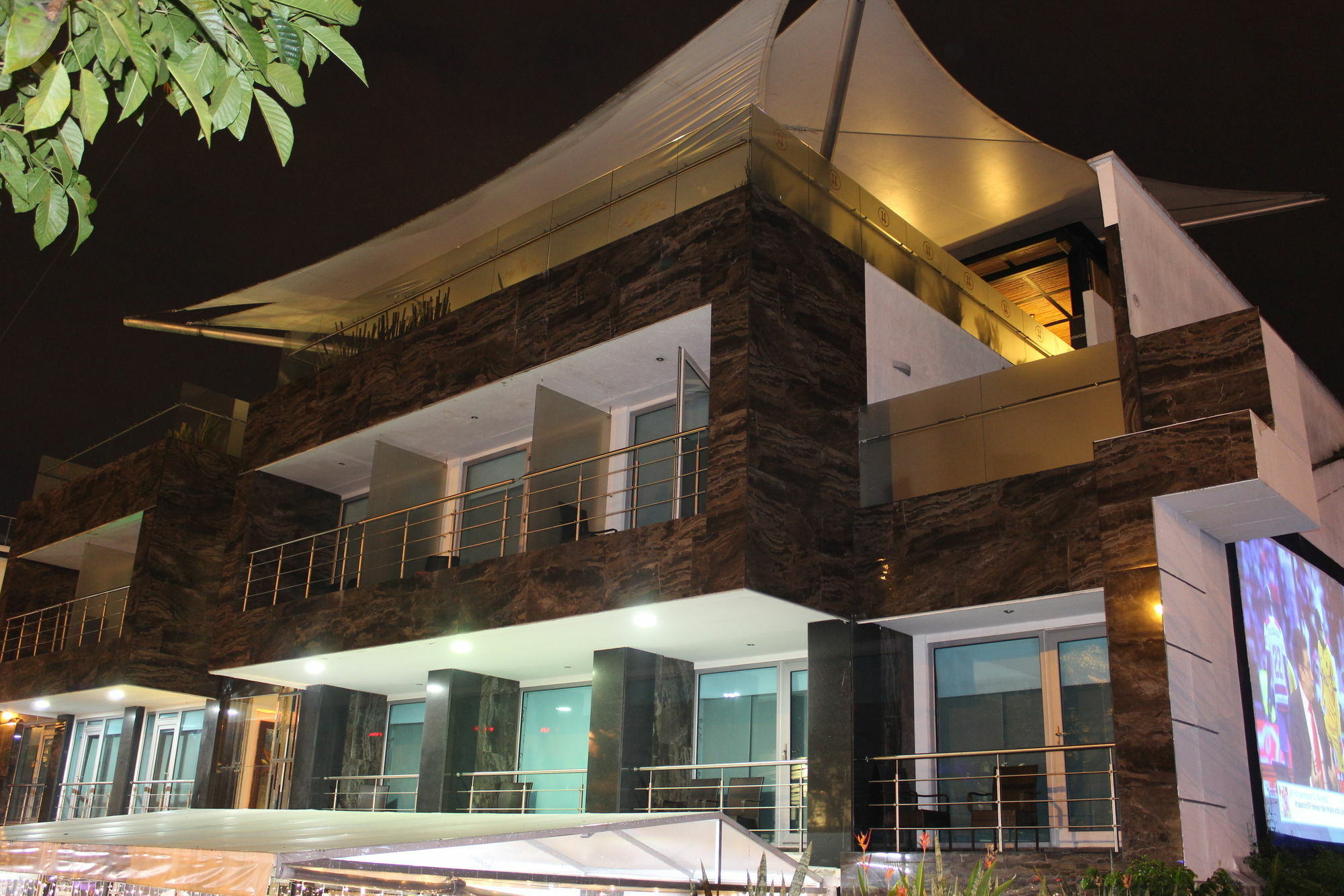 Zi One Luxury Hotel Pereira Ngoại thất bức ảnh